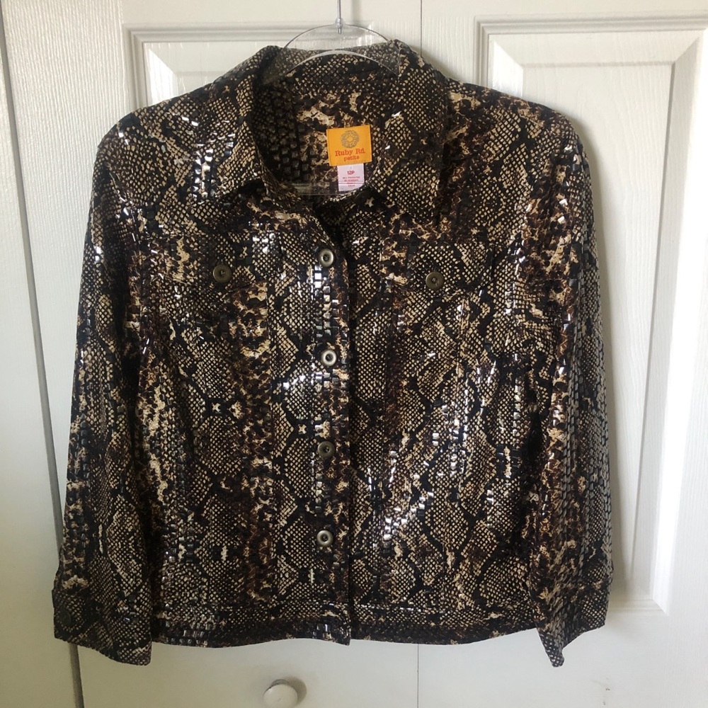 Ruby Rd. Brown And Black Patterned Garment - image 1